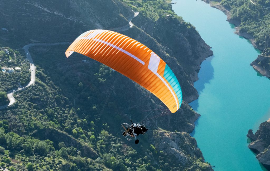 Voile paramoteur trike solo et biplace niviuk r-bus 2
